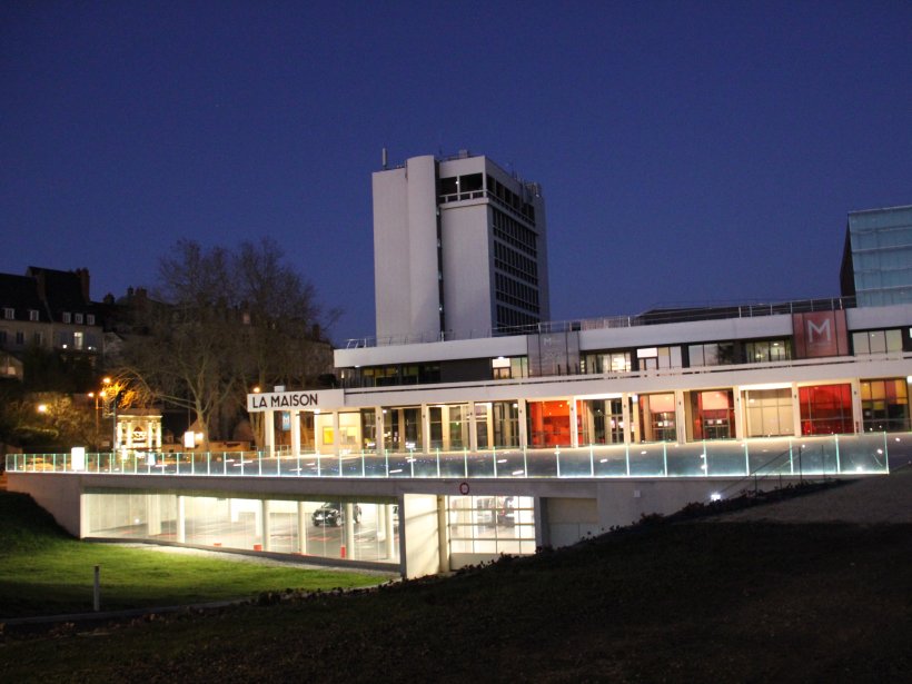 Parvis Maison de la Culture NEVERS